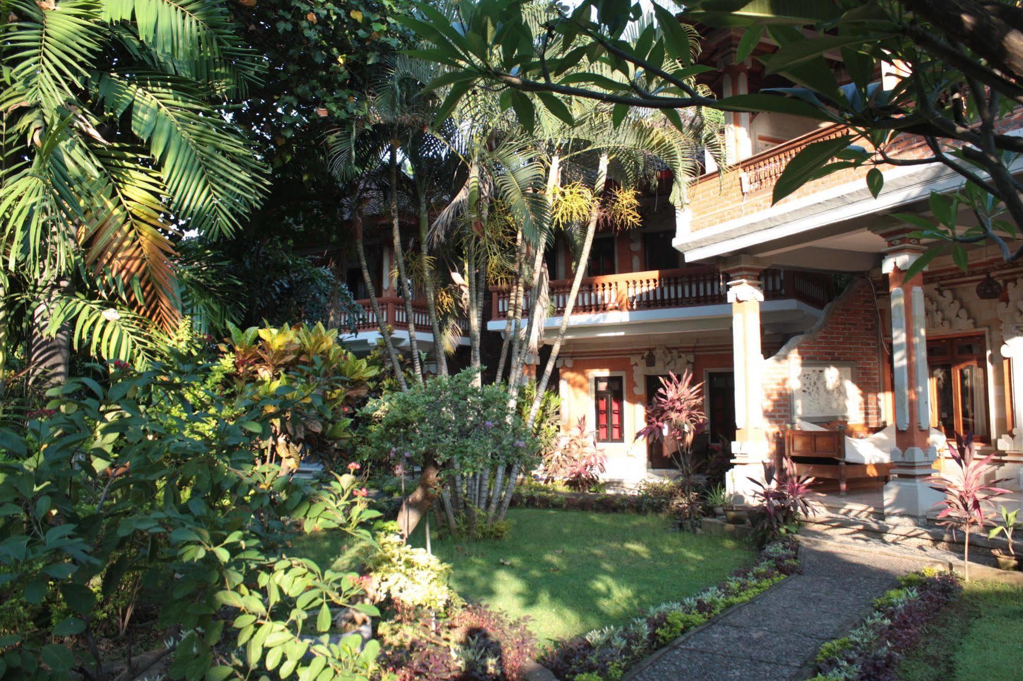 Rambutan Boutique Hotel Lovina (Bali) Bagian luar foto